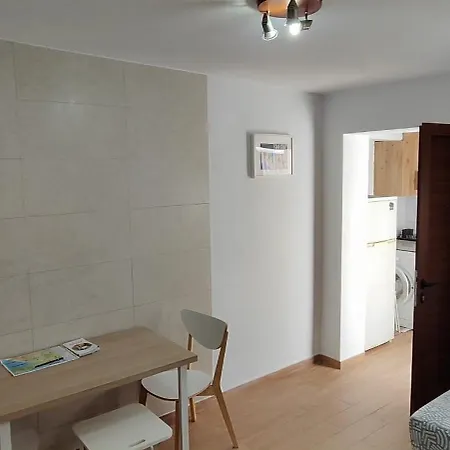 Estudio En El Centro De Conil Apartament